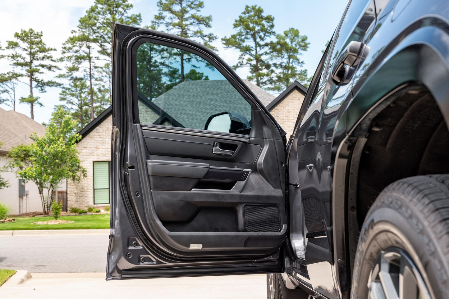 2023 Toyota Sequoia Platinum 4x4